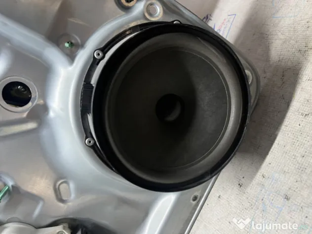 Macara geam stanga fata Volkswagen Tiguan 2008