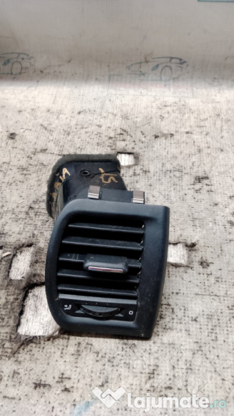 Grila ventilatie stanga Skoda Fabia 2 2013