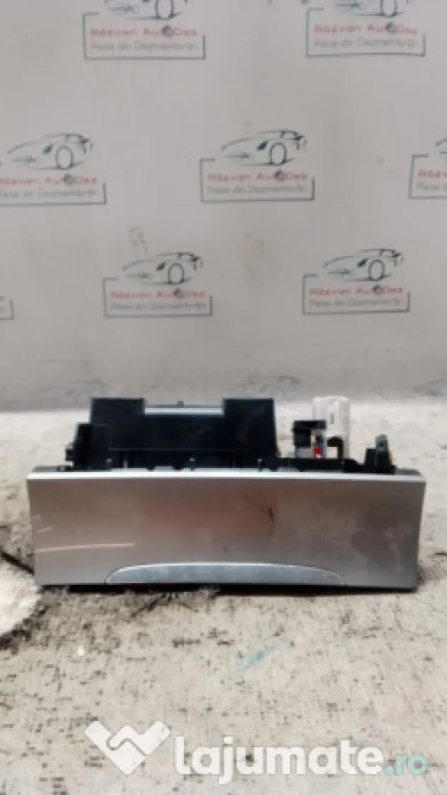 Priza bricheta auxiliara Volkswagen Passat B6 2006