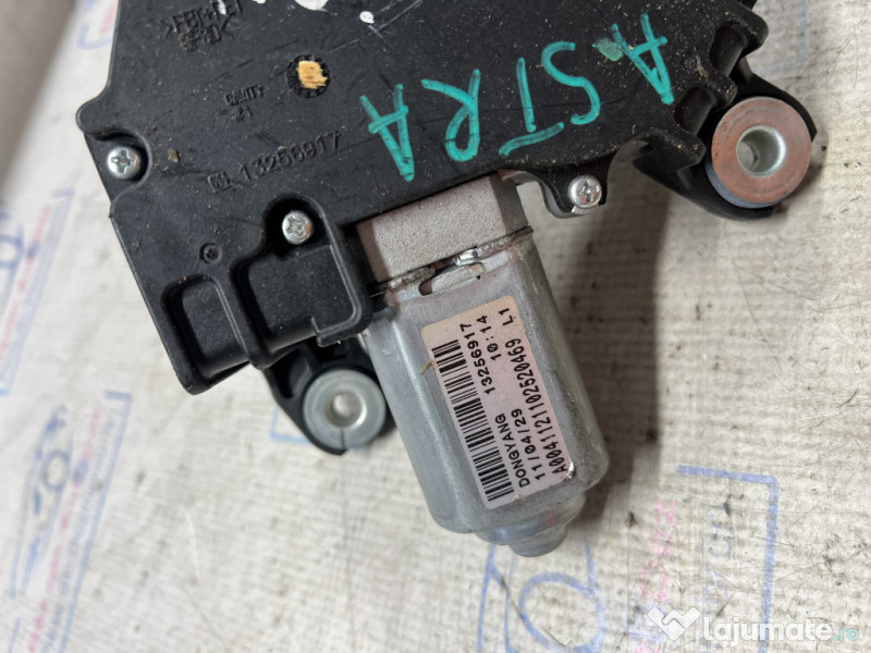 Motoras stergator hayon Opel Astra J 2012