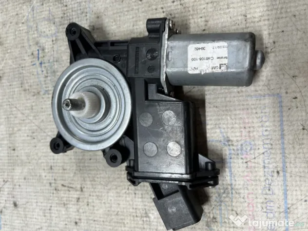 Motoras macara dreapta fata Opel Astra K 2016