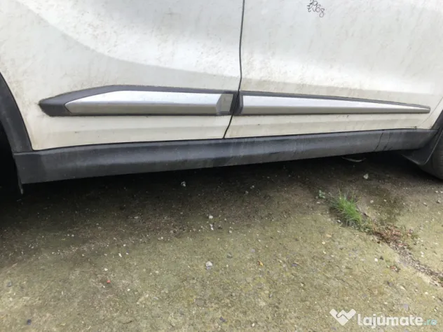 Prag dreapta plastic Suzuki Vitara 1.6 Motorina 2017