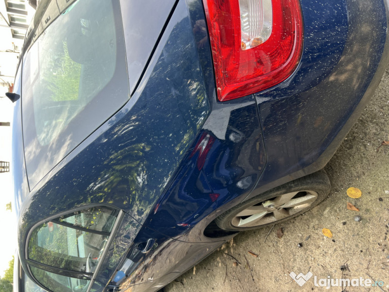 Aripa Stanga Spate Skoda Rapid Berlina 1.2 2014