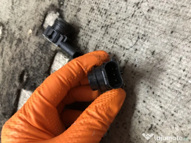 Senzori parcare spate Volkswagen Tiguan 2016