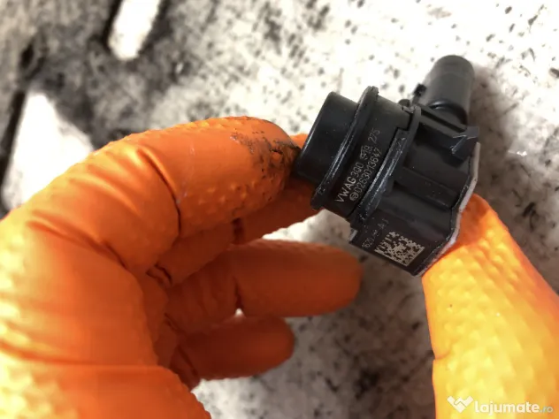 Senzori parcare spate Volkswagen Tiguan 2016