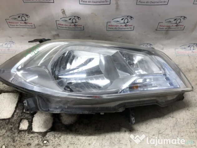 Far dreapta Suzuki SX4 2015