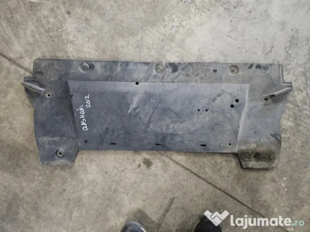 Scut motor plastic Nissan Qashqai 1.6 Motorina 2012
