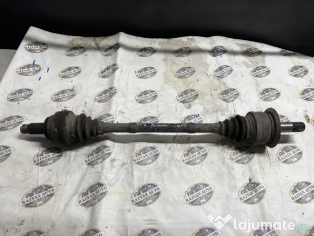 Planetara stanga spate BMW X3 F25 2.0 Motorina 2013