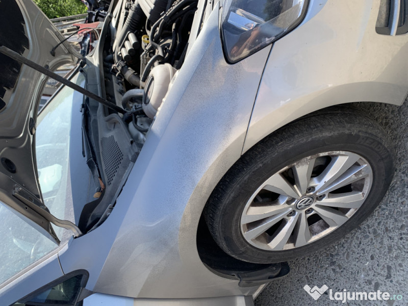Aripa Dreapta Fata Volkswagen Golf 7 Break 1.4 Benzina 2015