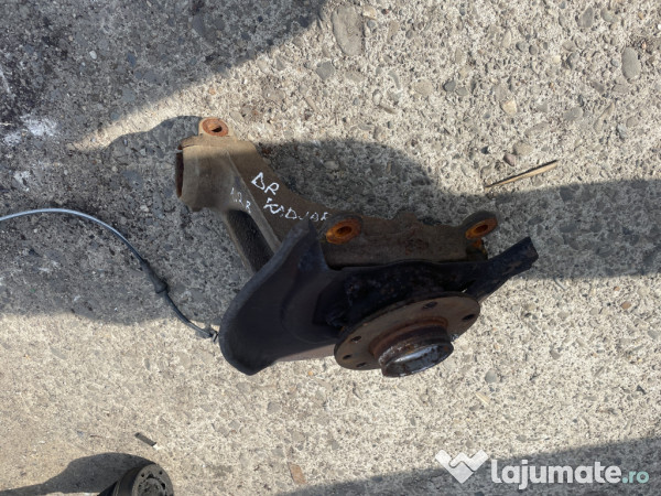 Fuzeta dreapta fata Renault Kadjar 1.2 Benzina 2017