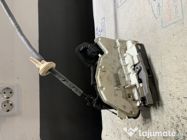 Broasca stanga fata Volkswagen Polo - Motorina 2012