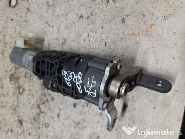 Motoras haion stanga Audi A4 B8 Break - Motorina 2016