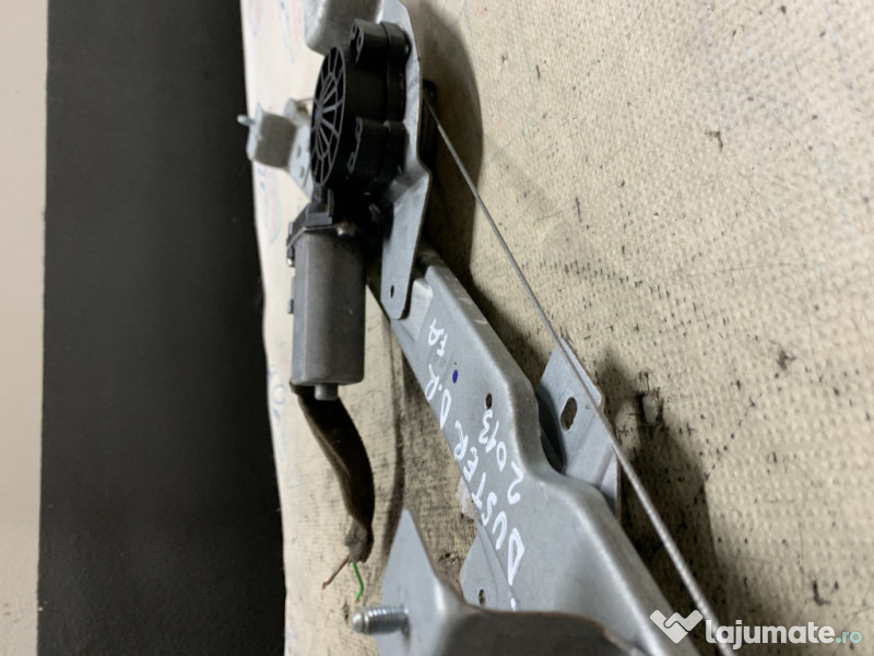 Macara geam dreapta fata Dacia Duster - Motorina 2013