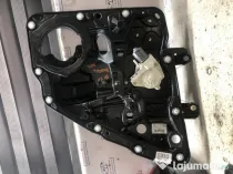 Macara geam stanga spate Volkswagen Touareg - Motorina 2012