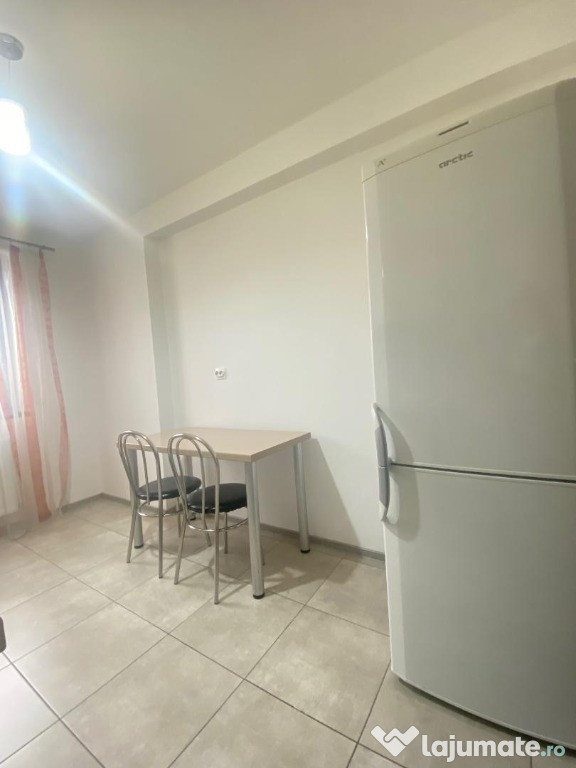 Ap 2 cam fond nou, Gavana, loc parcare, 400 euro
