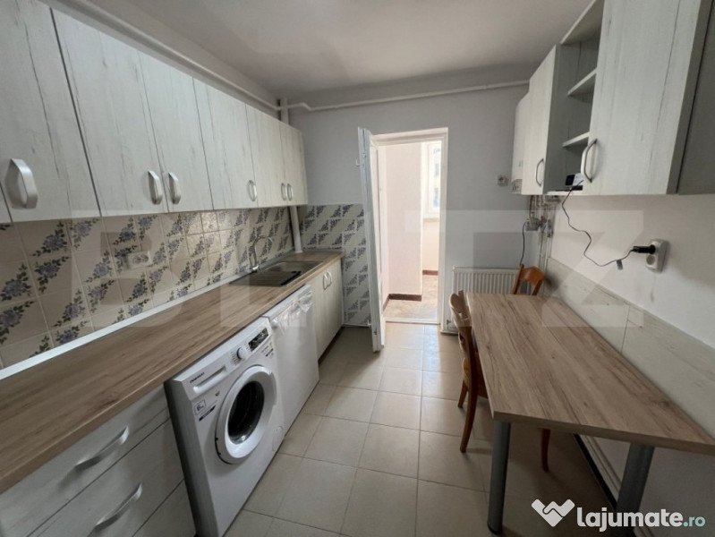 Apartament de închiriat, cu 2 camere, 60 mp, zona magazinul