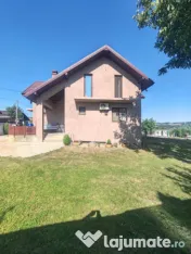 Vanzare casa cu etaj Satu Nou Muntenii de Sus 