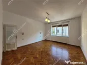 Spatiu birou decomandat cu 2 camere 2 bai balcon parcare Cen 