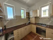 Spatiu birou decomandat cu 2 camere 2 bai balcon parcare Cen 