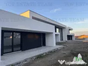 Casa de lux moderna cu 12 camere si piscina - Design minimal 
