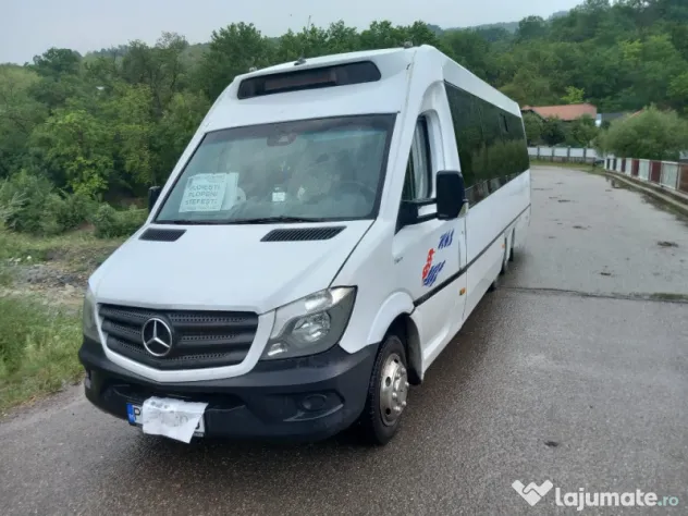 Microbuz Mercedes Benz Trituro 3.0, an 2018, Euro 6, AC, 34 locuri