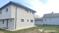 Vand casa in duplex in Deva, semifinisata, zona Garii (peste linie)