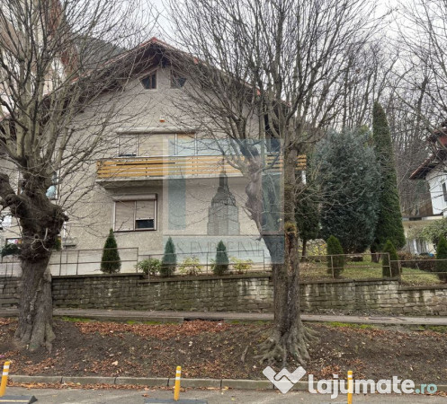 CASA/VILLA Individuală , teren 560 mp, D+P+E+pod-zona Ce...