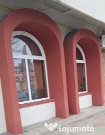 Ofer spre închiriere spațiu comercial Tomis 3