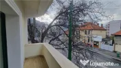 Vila - Bloc modern de 11 camere zona Centrul Civic , Onix 