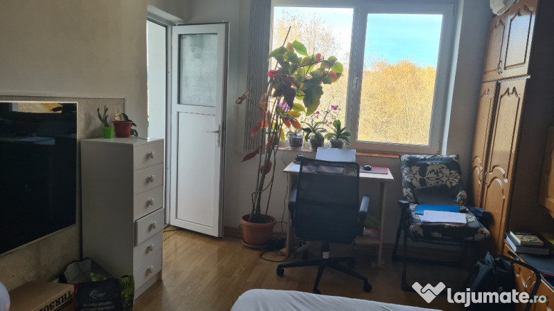 Apartament 2 camere Poieni central