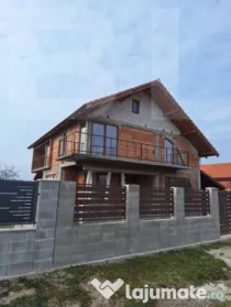 Vand casa la gri in Sat Costeiu str. crizantemelor nr.235