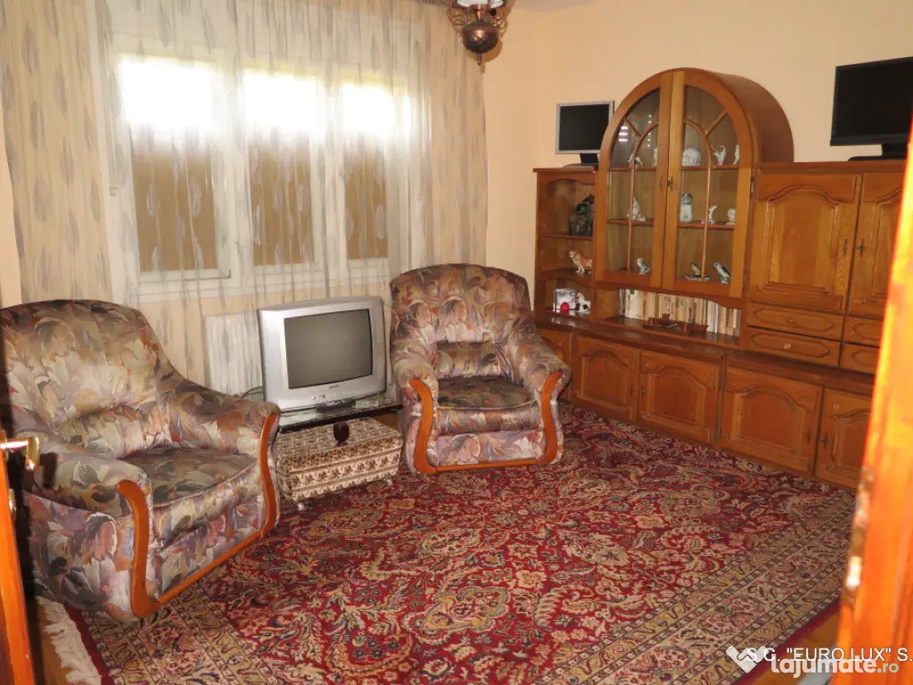 Vila D + P + E - Zona Gradiste