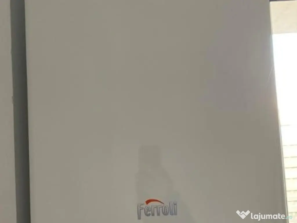 Vitan casa spatioasa,compusa din 6 camere