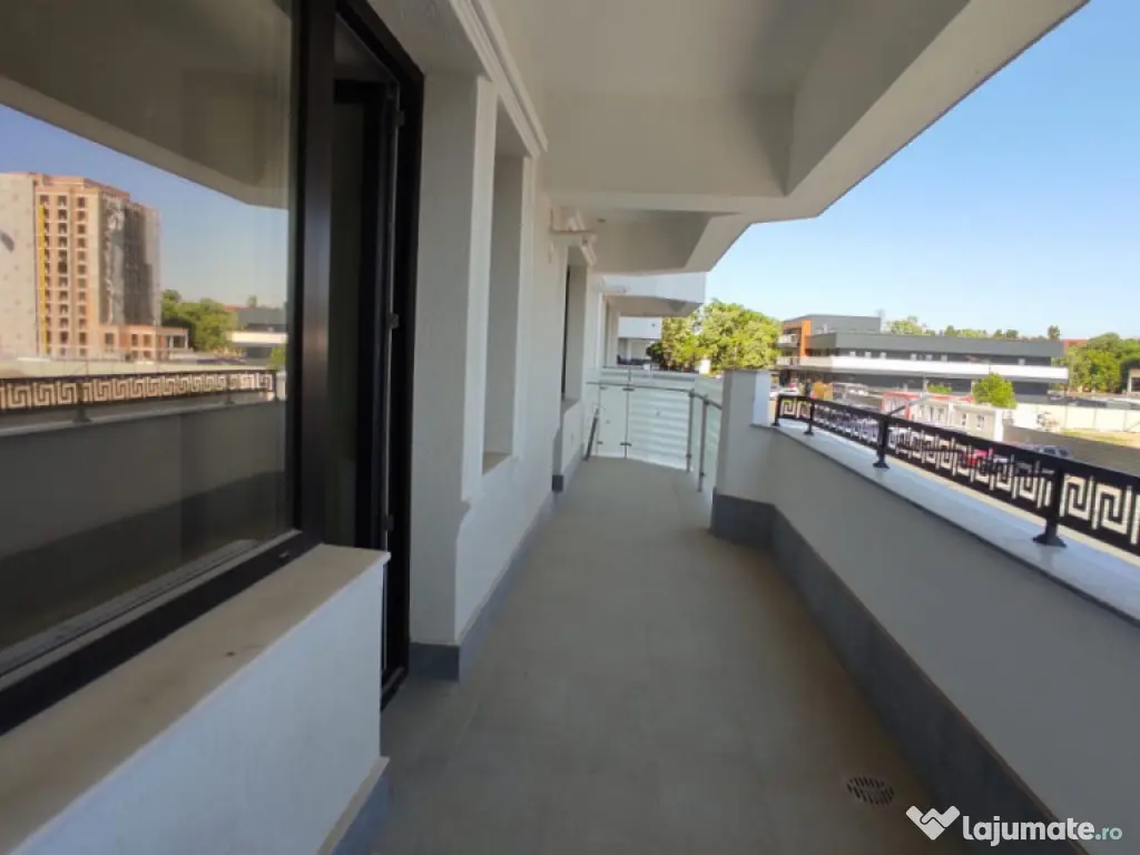 APARTAMENT 2 CAMERE, DECOMANDAT, BLOC NOU, MUTARE IMEDIATA 