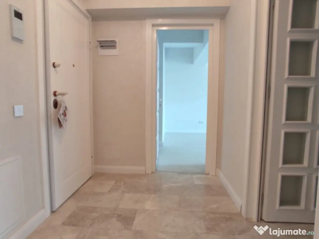 APARTAMENT 2 CAMERE, DECOMANDAT, BLOC NOU, MUTARE IMEDIATA 