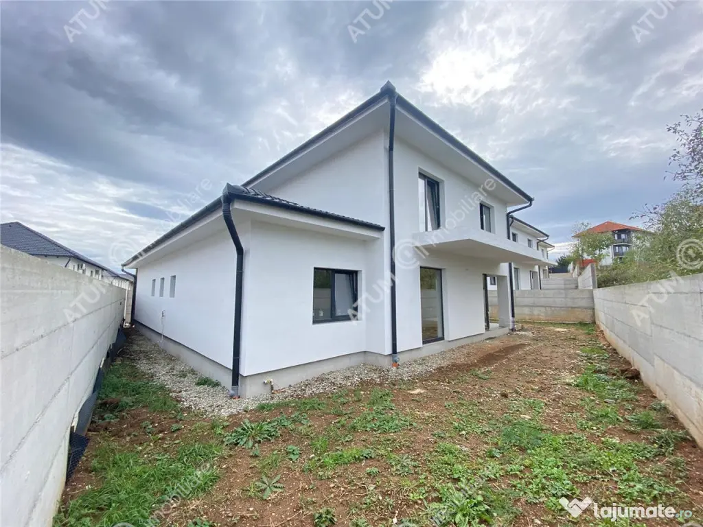 Casa cu 4 camere si garaj in Sibiu zona Vasile Aaron 