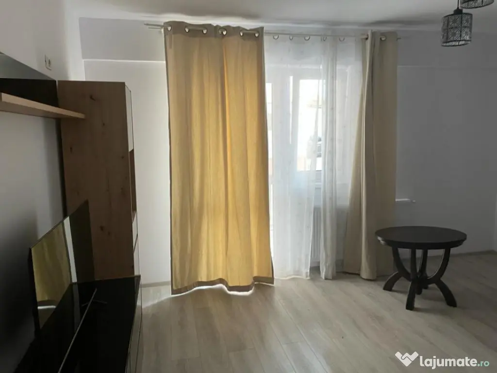 APARTAMENT 2 CAMERE, DECOMANDAT, BLOC NOU, PRIMA CHIRIE, TOT 