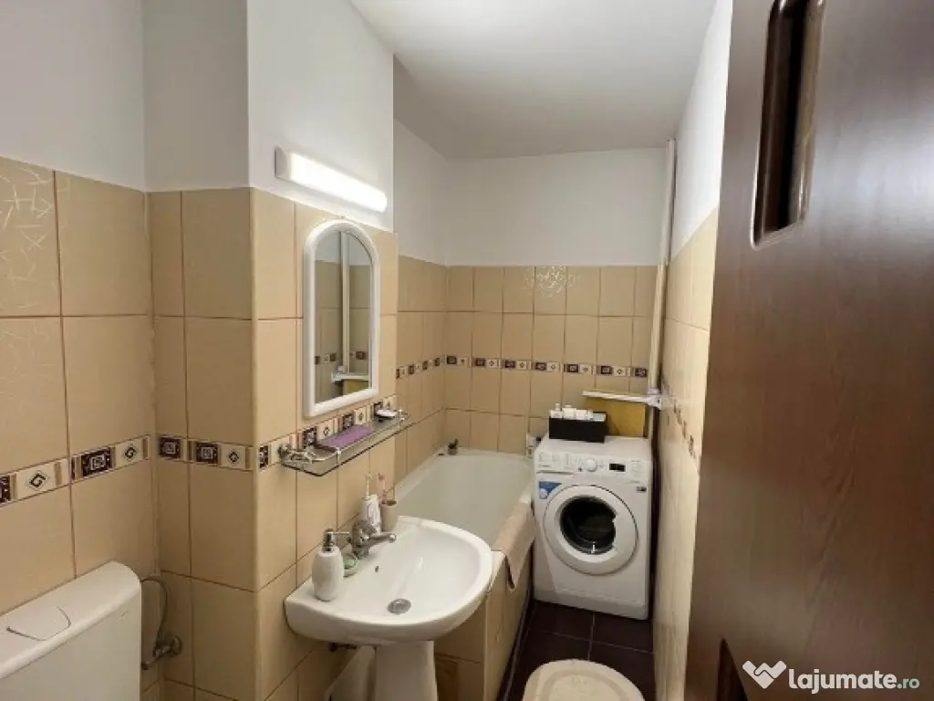 Apartament doua camere zona Lipovei 