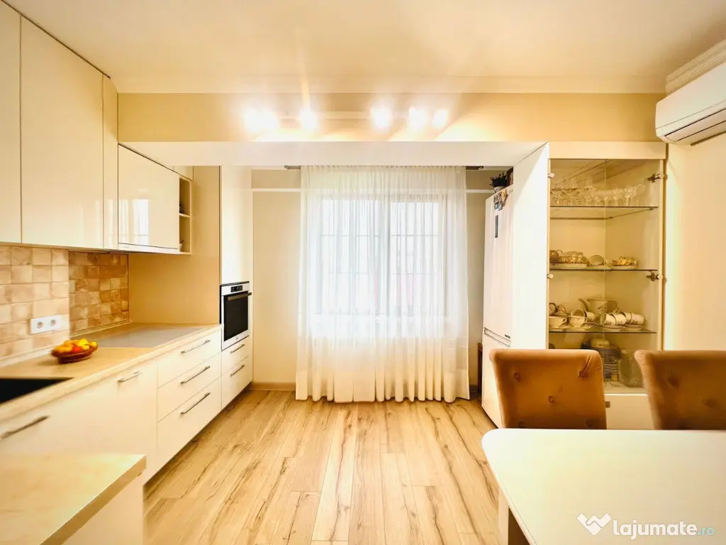 De inchiriat apartament 2 camere zona Andrei Muresanu 