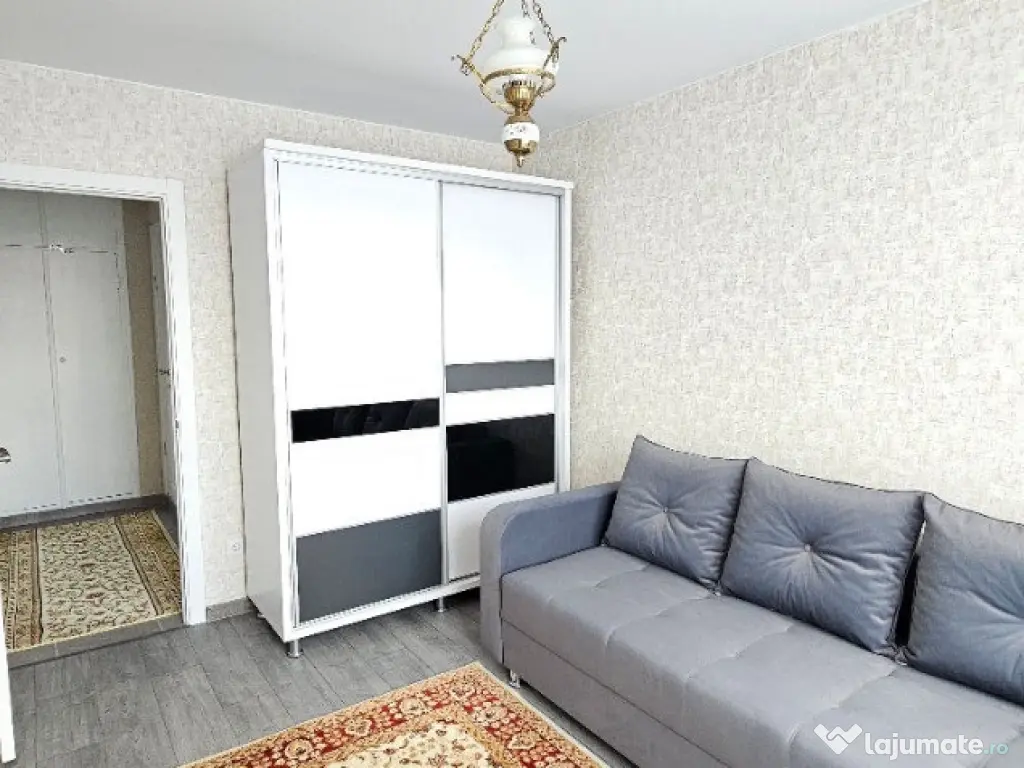 Inchiriez apartament cu 2 camere in zona Plopilor