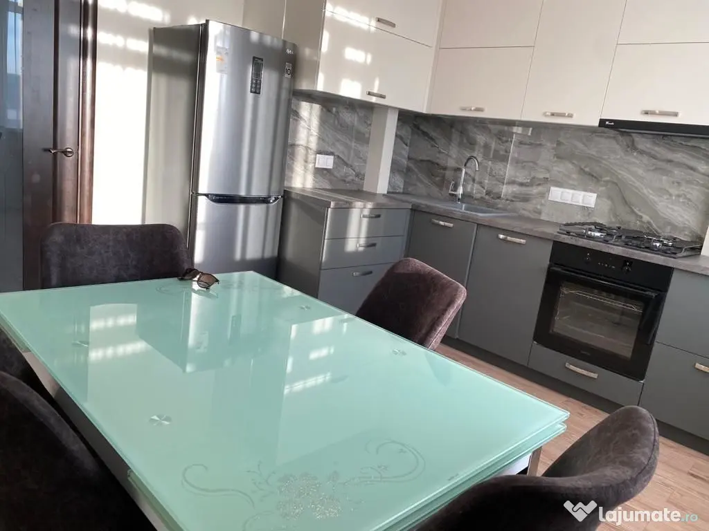 Inchiriez apartament cu 1 camera in zona Dambul Rotund