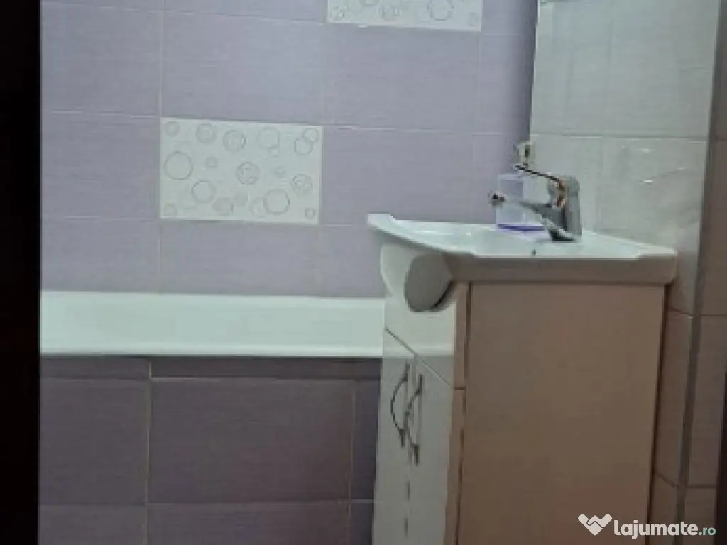 Apartament cu 2 camere in zona Gruia