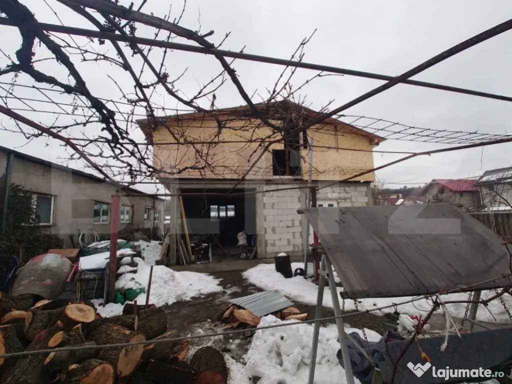 Vila individuala 200 mp si curte de 600 mp in zona Manta Ros