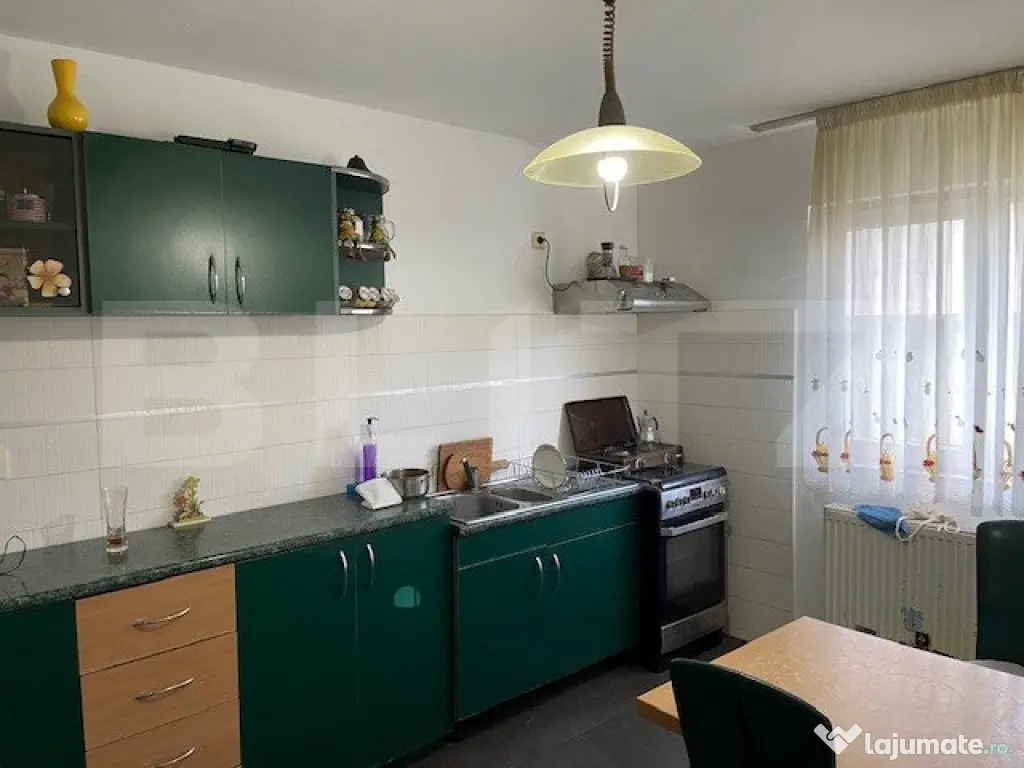 Casă, 3 camere, 92.7 mp utili și 350mp teren, zona Gârle? 