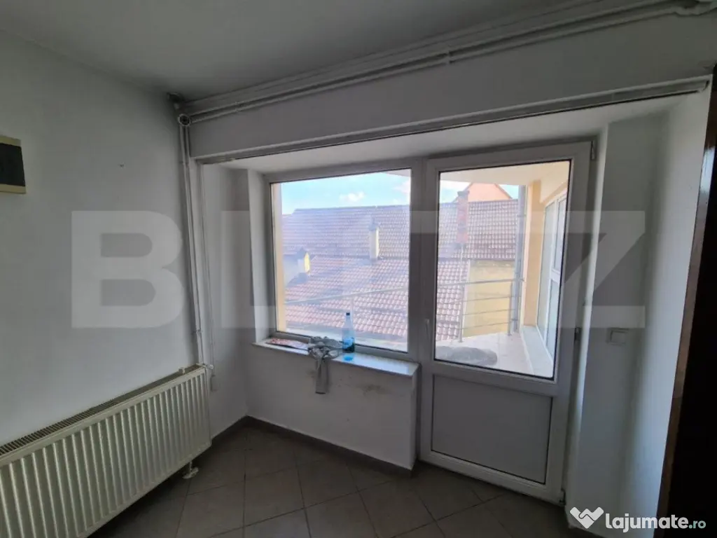 Casa, proprietate pretabila pentru sediu de firma + hala pro