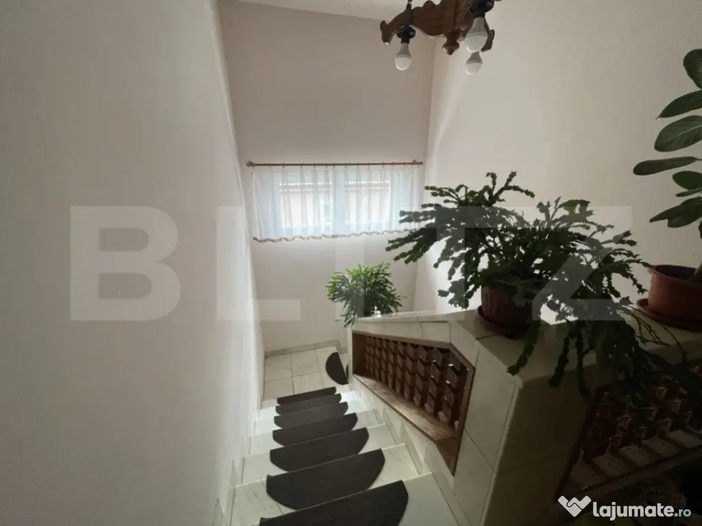 Casa, 211mp, Zona Piata Mica