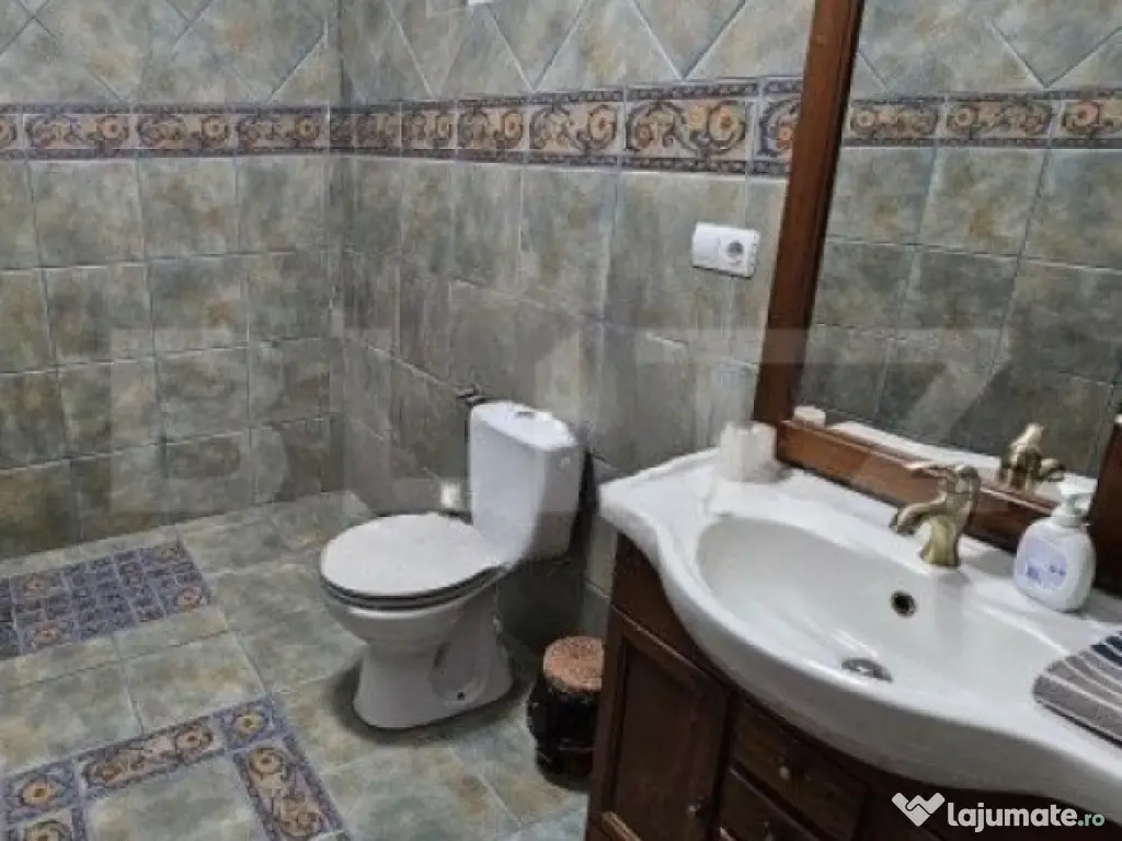 Vila în regim P+1, 380 mp², pretabilă spații de birouri,