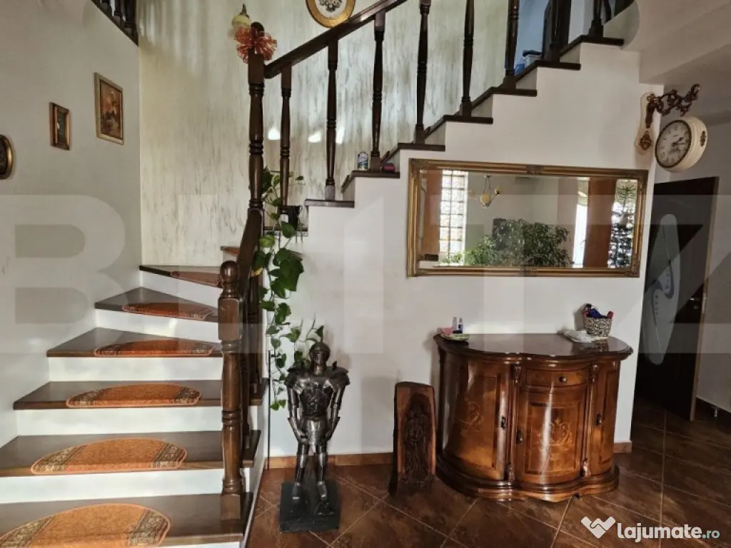 Vila în regim P+1, 380 mp², pretabilă spații de birouri,