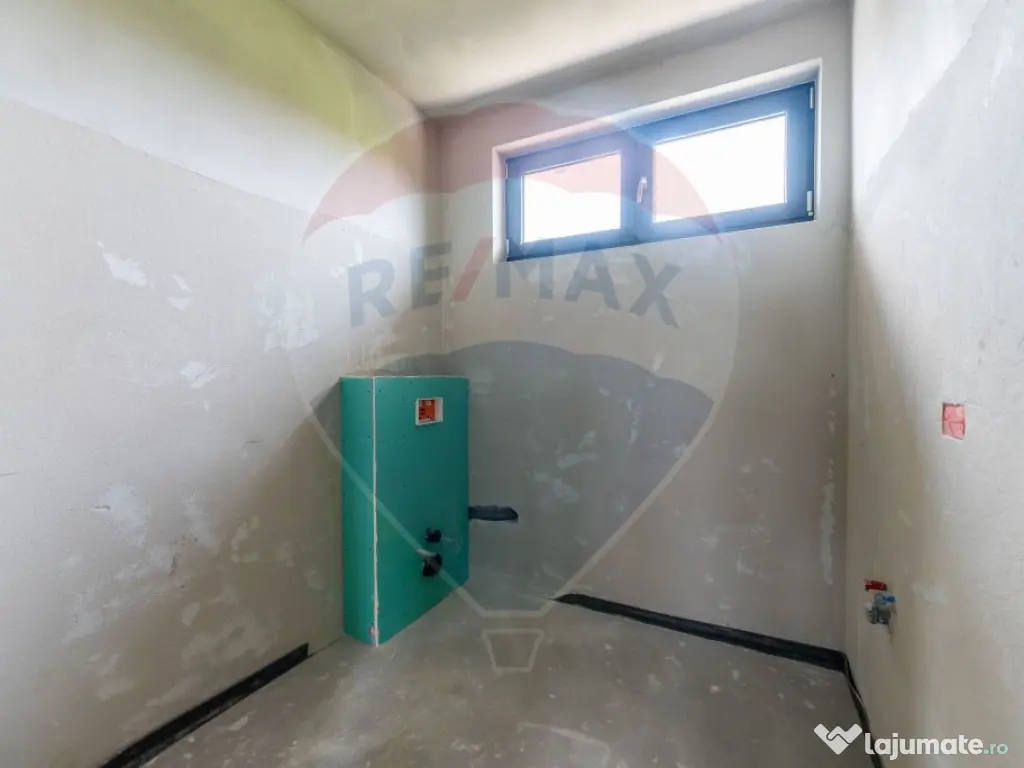 Casa într-un complex nou de 6 case înșiruite, 4 camere... 