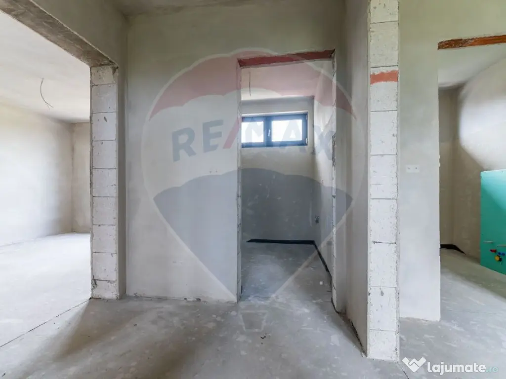 Casa într-un complex nou de 6 case înșiruite, 4 camere... 